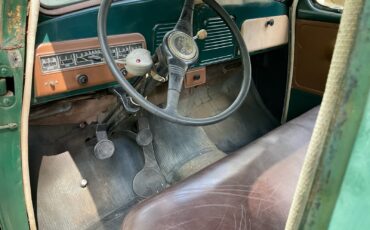 Studebaker-Pickup-1949-12