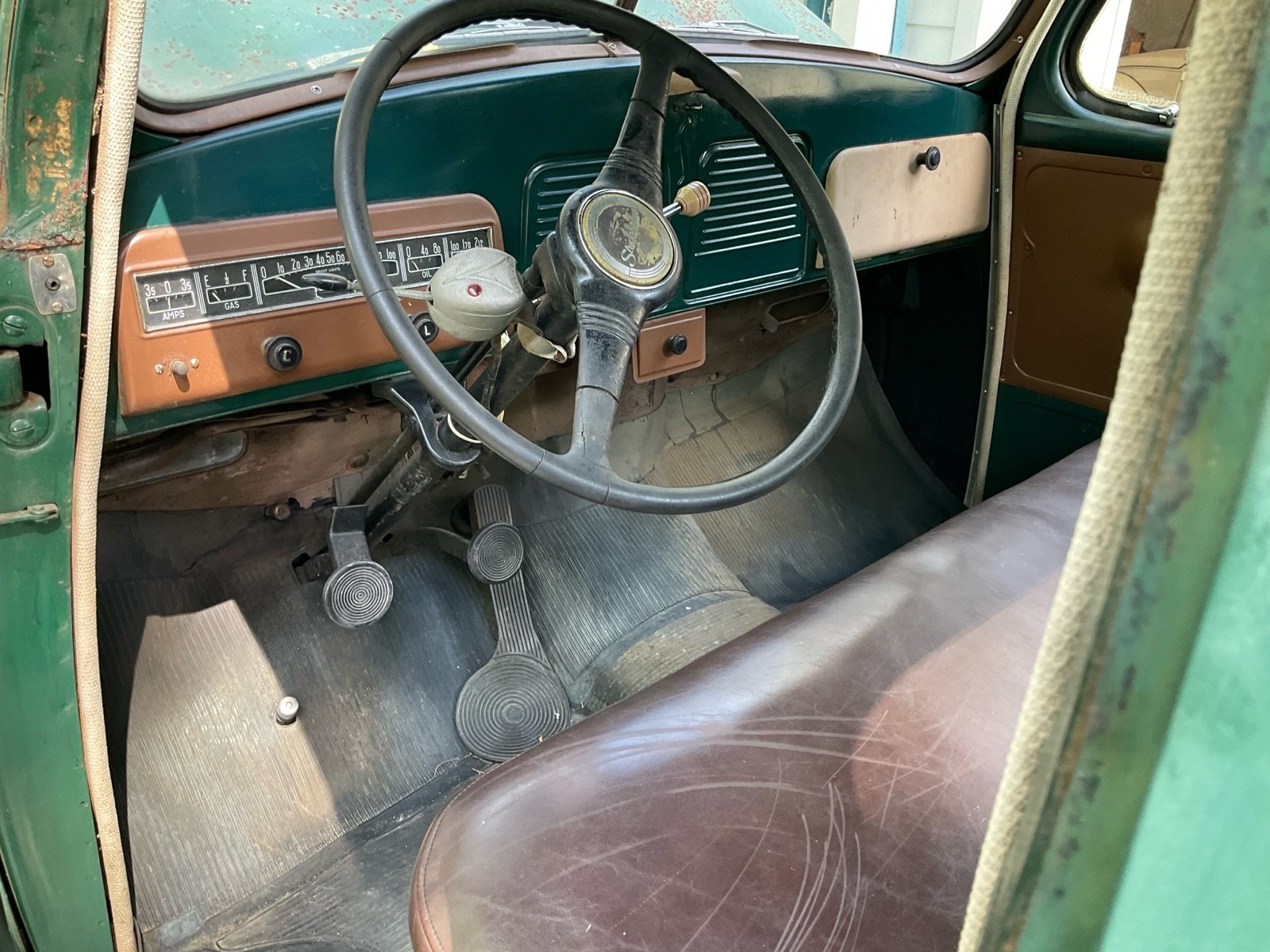 Studebaker-Pickup-1949-12