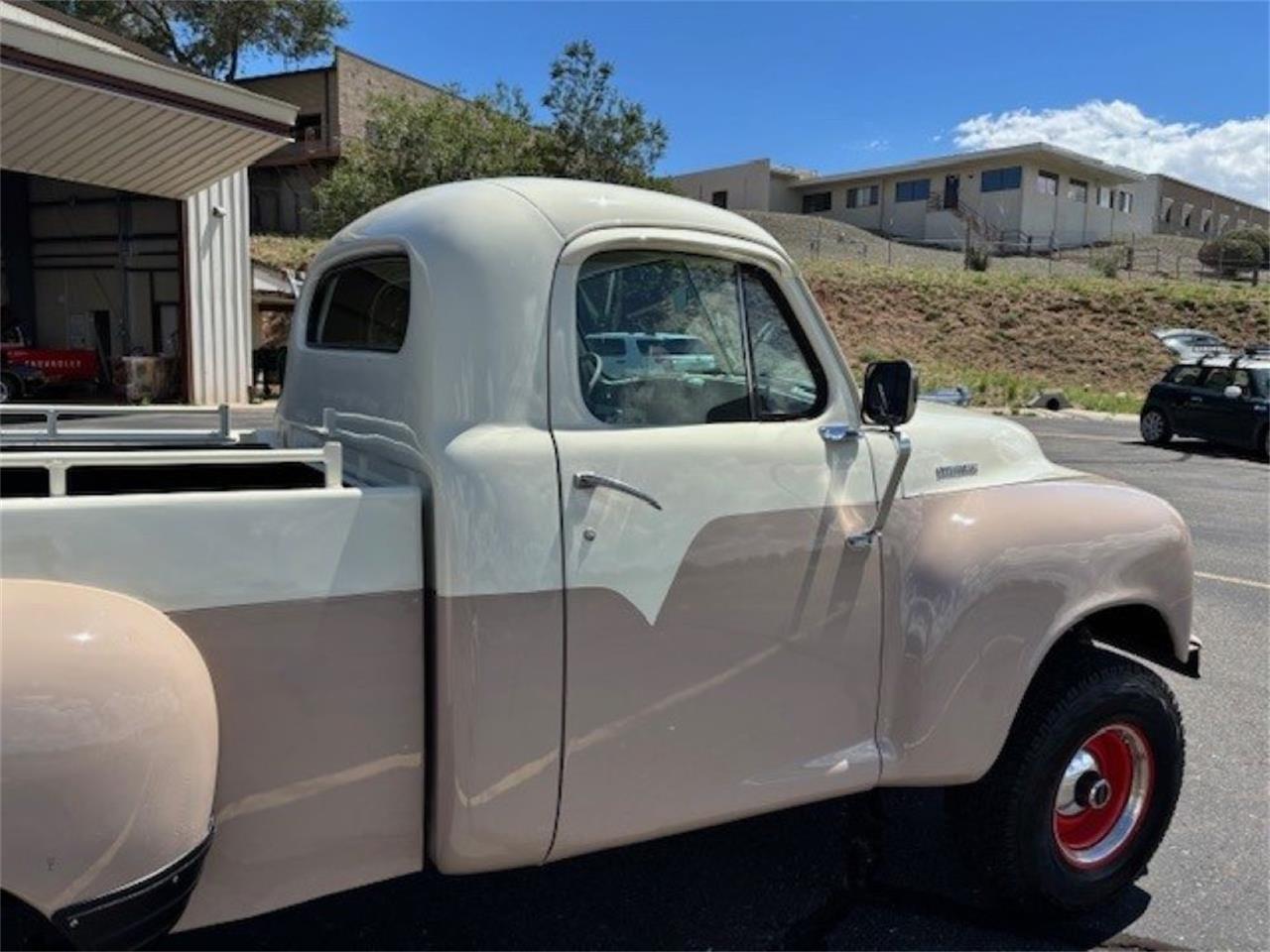 Studebaker-Truck-1952-Tan-Cream-Tan-16