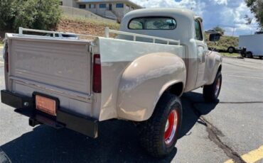 Studebaker-Truck-1952-Tan-Cream-Tan-2