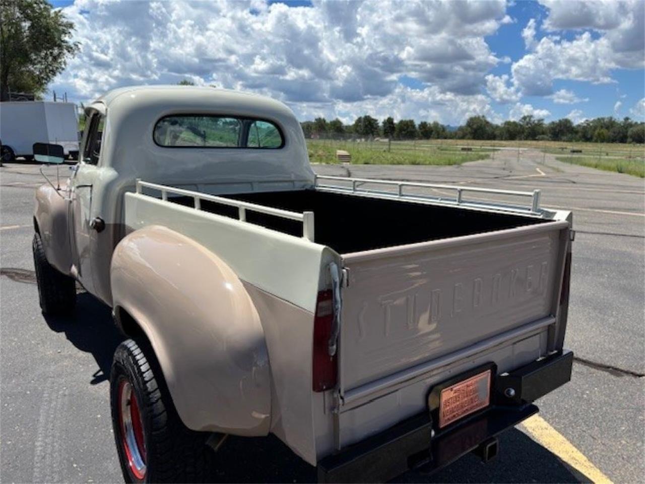 Studebaker-Truck-1952-Tan-Cream-Tan-22