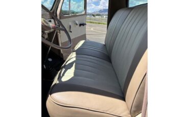 Studebaker-Truck-1952-Tan-Cream-Tan-31