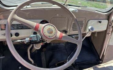 Studebaker-Truck-1952-Tan-Cream-Tan-32
