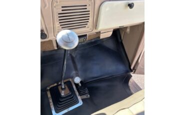 Studebaker-Truck-1952-Tan-Cream-Tan-4