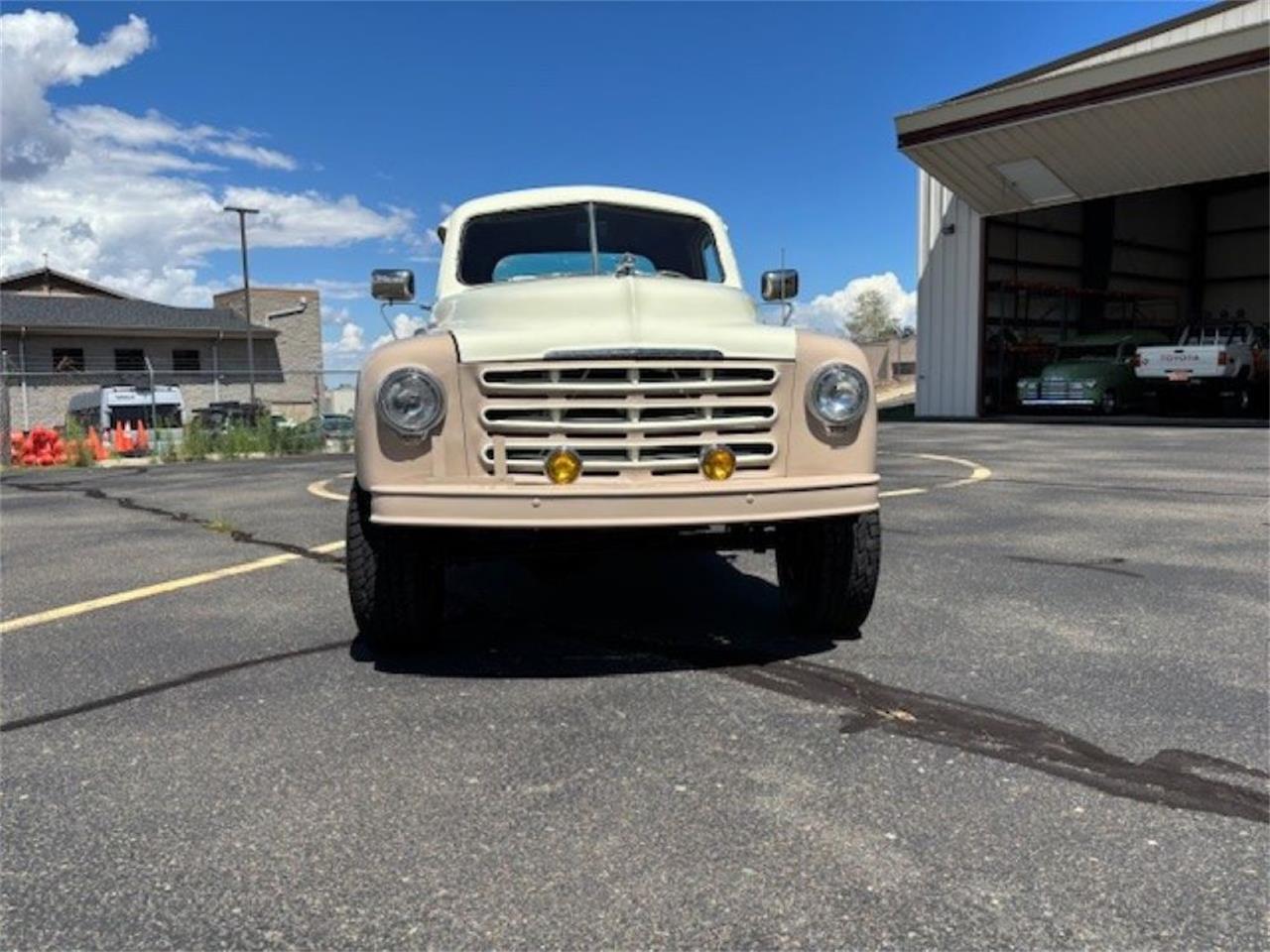 Studebaker-Truck-1952-Tan-Cream-Tan-8
