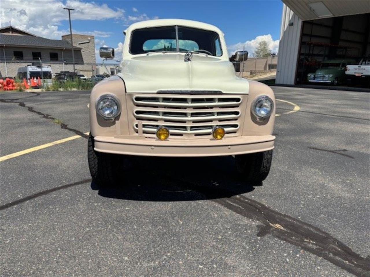 Studebaker-Truck-1952-Tan-Cream-Tan-9