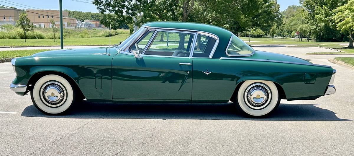 Studebaker-commander-starliner-1953-green-1