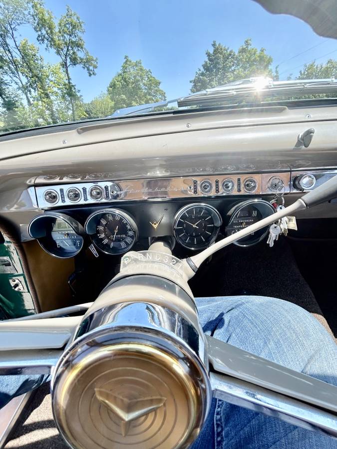 Studebaker-commander-starliner-1953-green-11