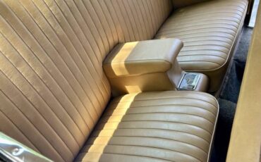 Studebaker-commander-starliner-1953-green-15