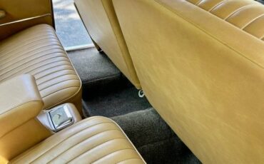 Studebaker-commander-starliner-1953-green-17