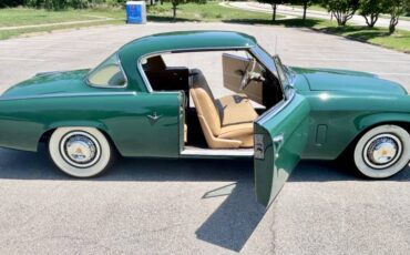 Studebaker-commander-starliner-1953-green-2