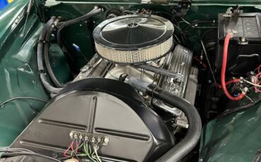 Studebaker-commander-starliner-1953-green-20