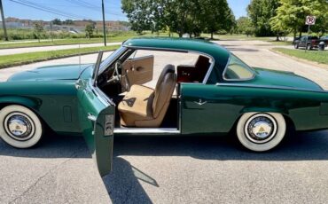 Studebaker-commander-starliner-1953-green