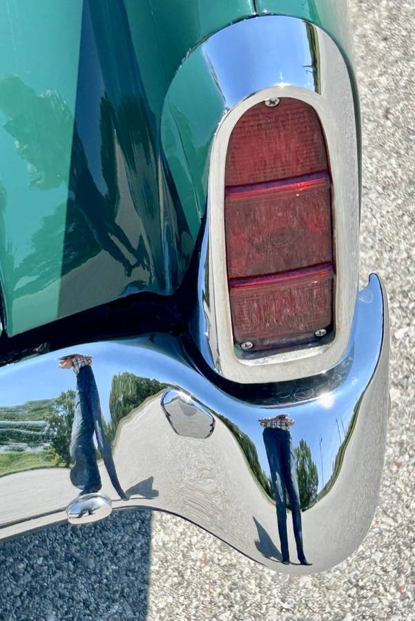 Studebaker-commander-starliner-1953-green-7