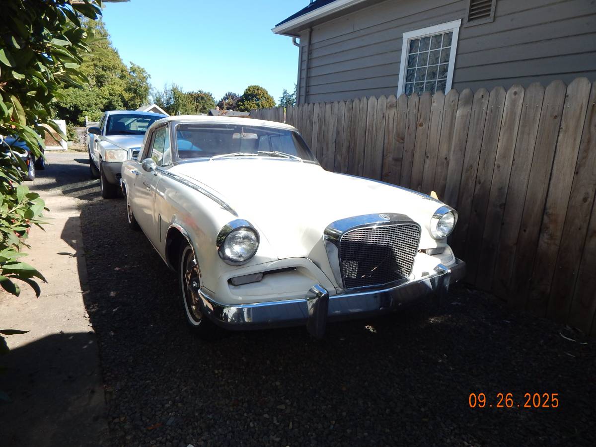 Studebaker-hawk-gt-1962-white