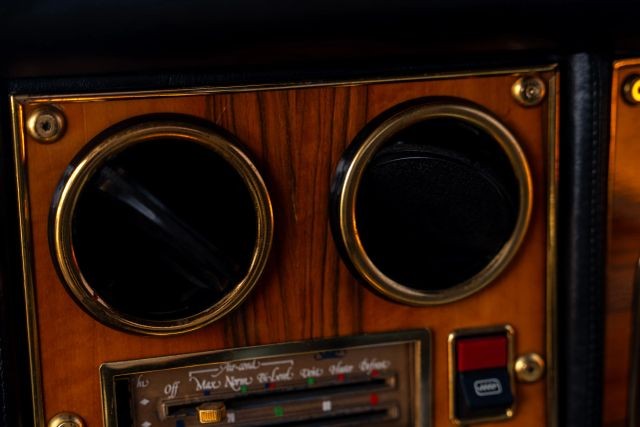 Stutz-Blackhawk-1978-Coupe-17