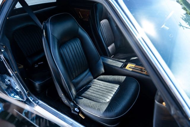 Stutz-Blackhawk-1978-Coupe-2