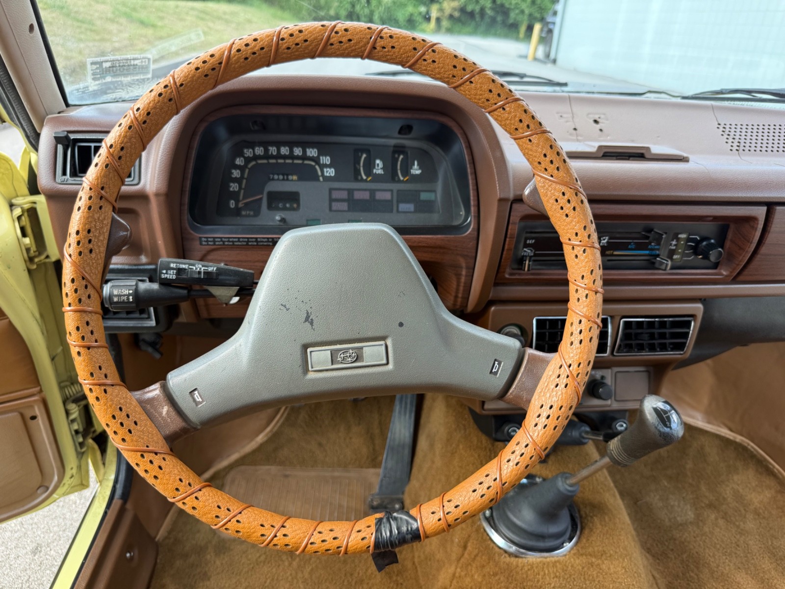 Subaru-Brat-1979-17
