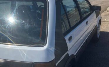 Subaru-justy-1990-white-4