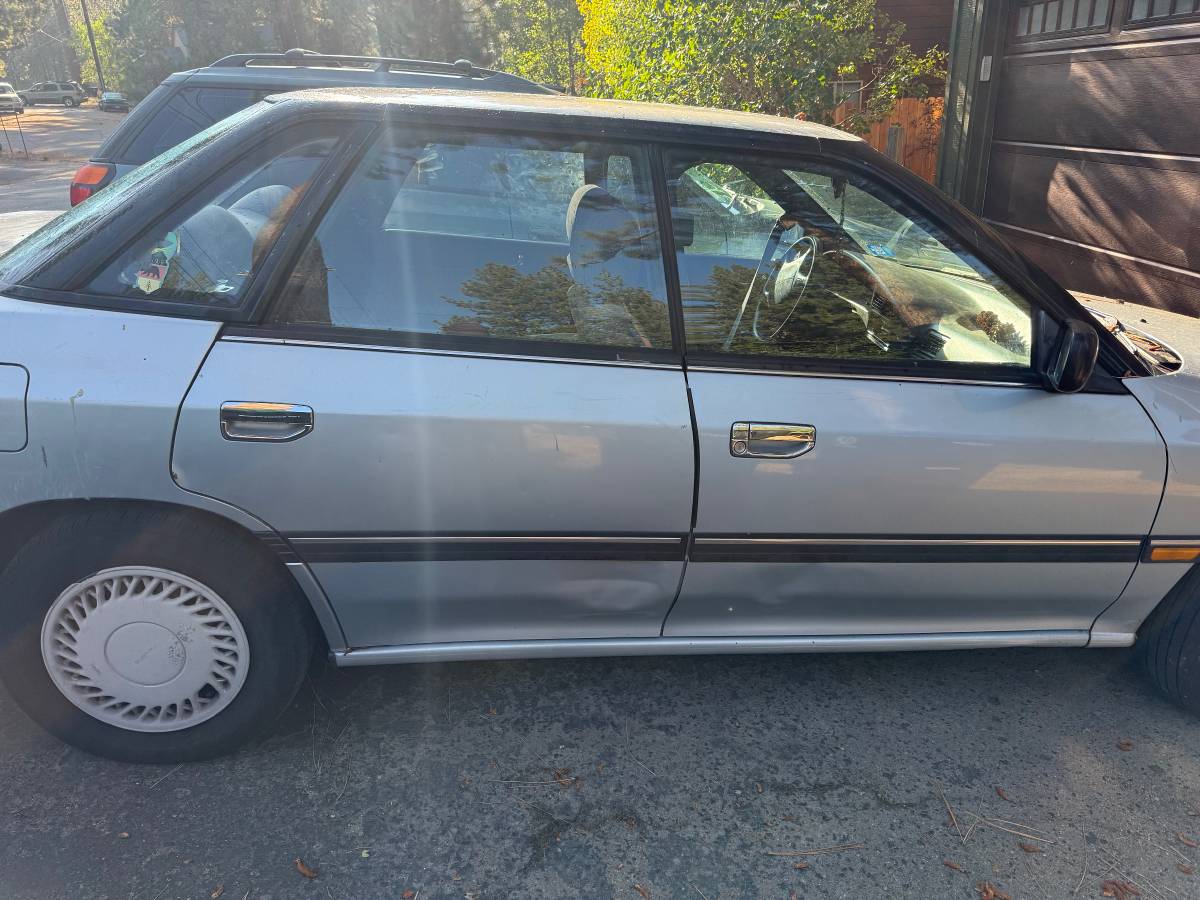 Subaru-legacy-1994-1