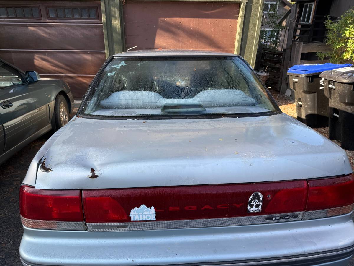 Subaru-legacy-1994-2