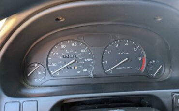 Subaru-legacy-1995-13
