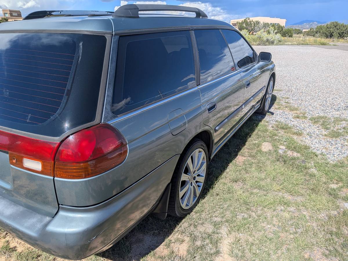 Subaru-legacy-1995-16