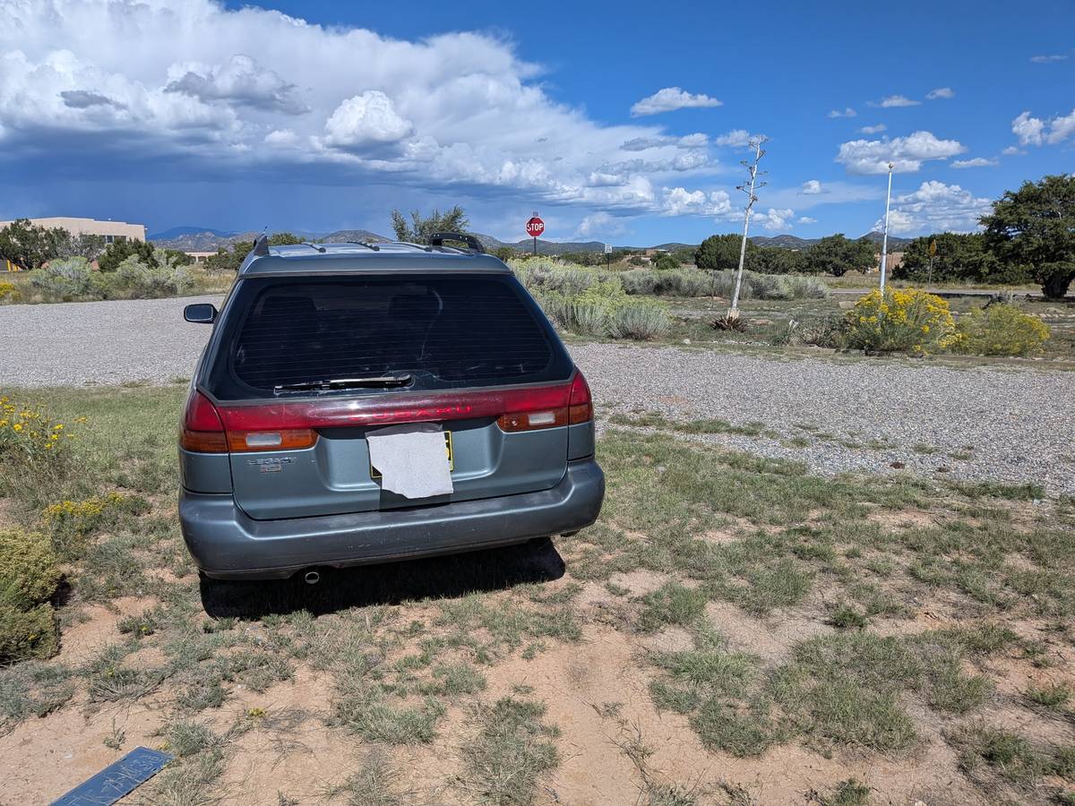 Subaru-legacy-1995-24