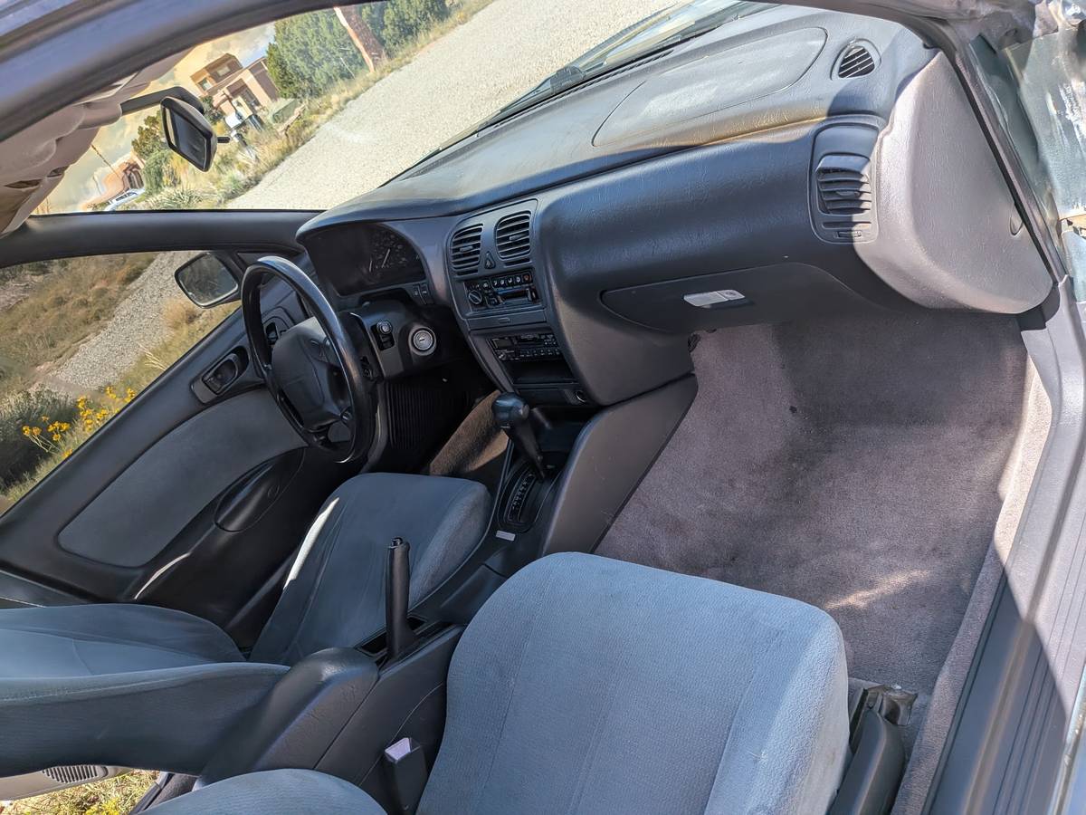 Subaru-legacy-1995-36