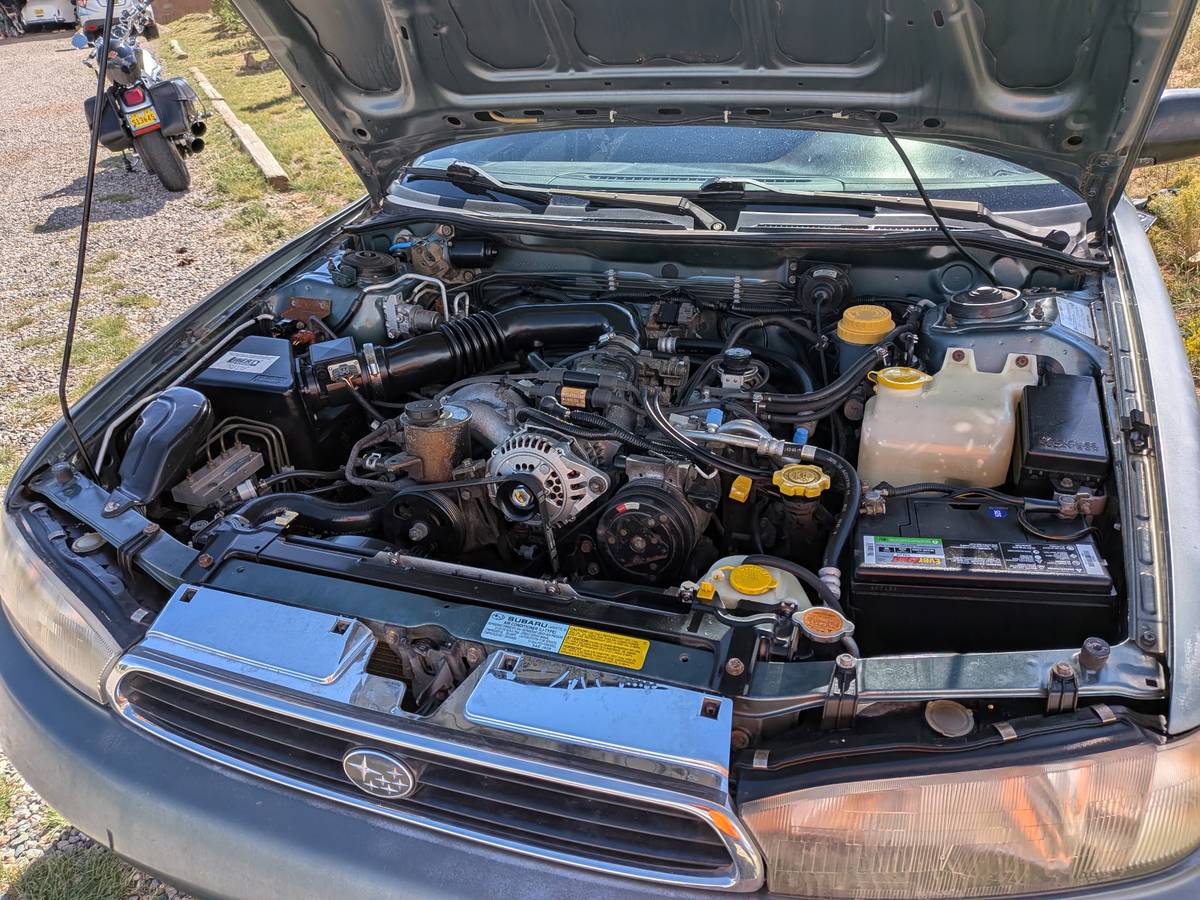 Subaru-legacy-1995-40