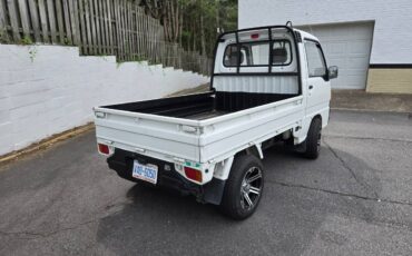 Subaru-sambar-1990-white-3