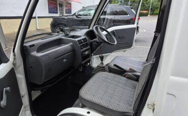 Subaru-sambar-1990-white-5