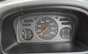 Subaru-sambar-1990-white-7
