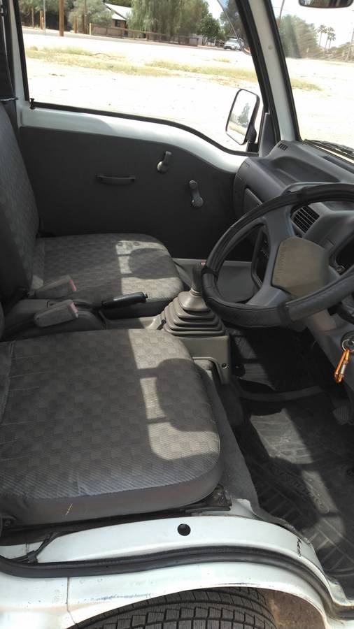 Subaru-sambar-1994-white-1