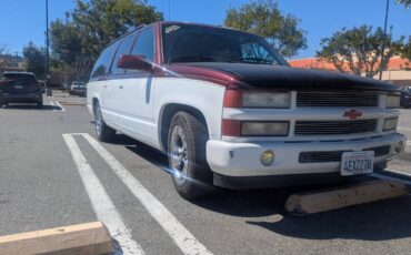 Suburban-2500-1993-purple