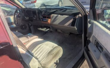 Suburban-2500-1993-purple-5