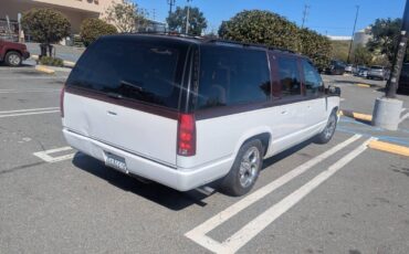 Suburban-2500-1993-purple-9