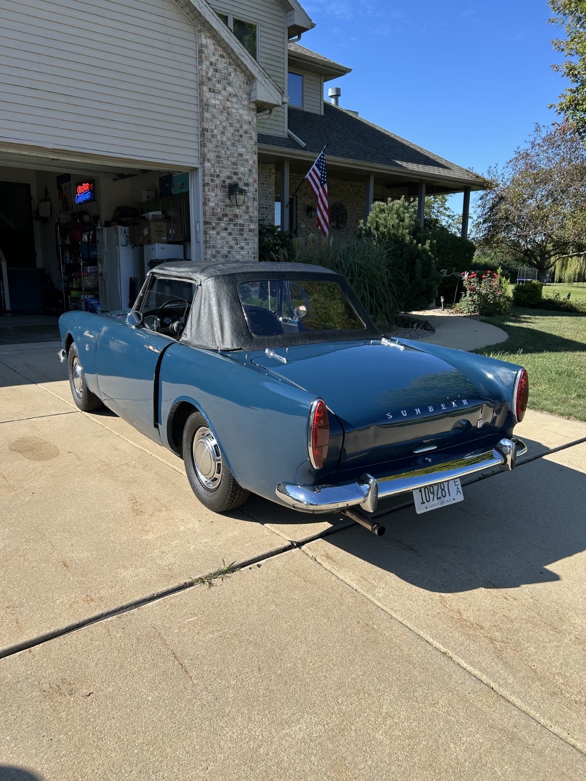 Sunbeam-Alpine-1967-Convertible-2