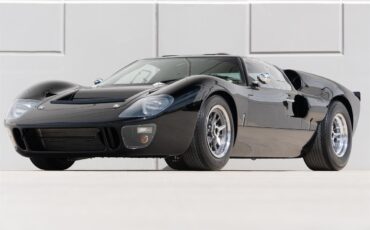 Superformance-Gt40-1966-Black-Black-1