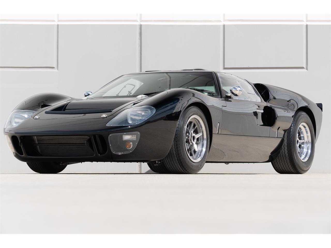 Superformance-Gt40-1966-Black-Black-1