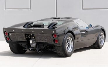 Superformance-Gt40-1966-Black-Black-14