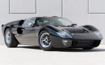 Superformance-Gt40-1966-Black-Black-17