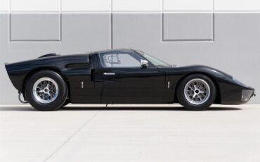 Superformance-Gt40-1966-Black-Black-20