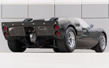 Superformance-Gt40-1966-Black-Black-21