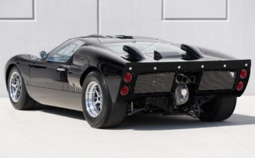 Superformance-Gt40-1966-Black-Black-22