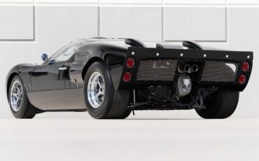 Superformance-Gt40-1966-Black-Black-23