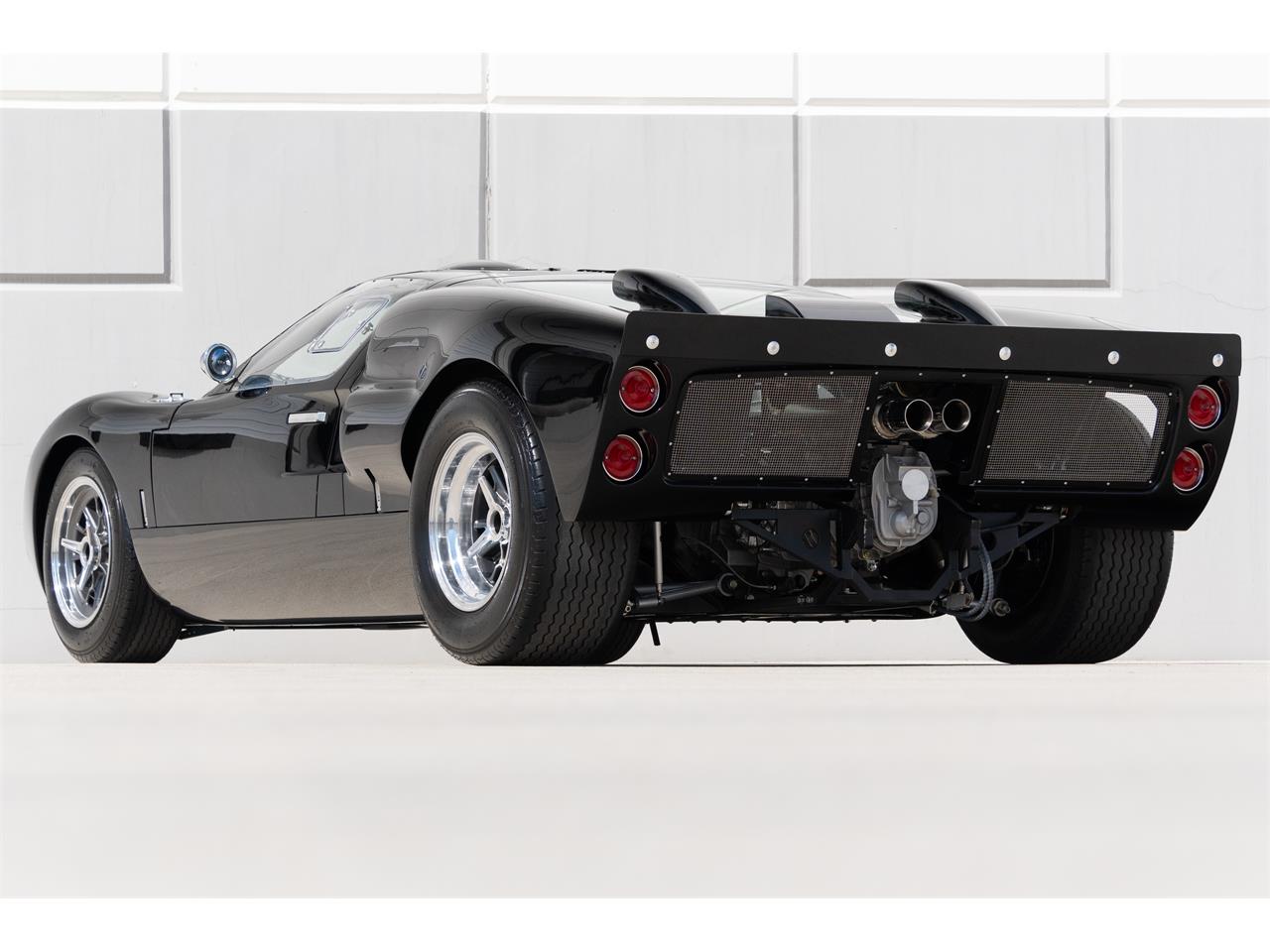 Superformance-Gt40-1966-Black-Black-23