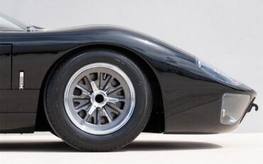 Superformance-Gt40-1966-Black-Black-26