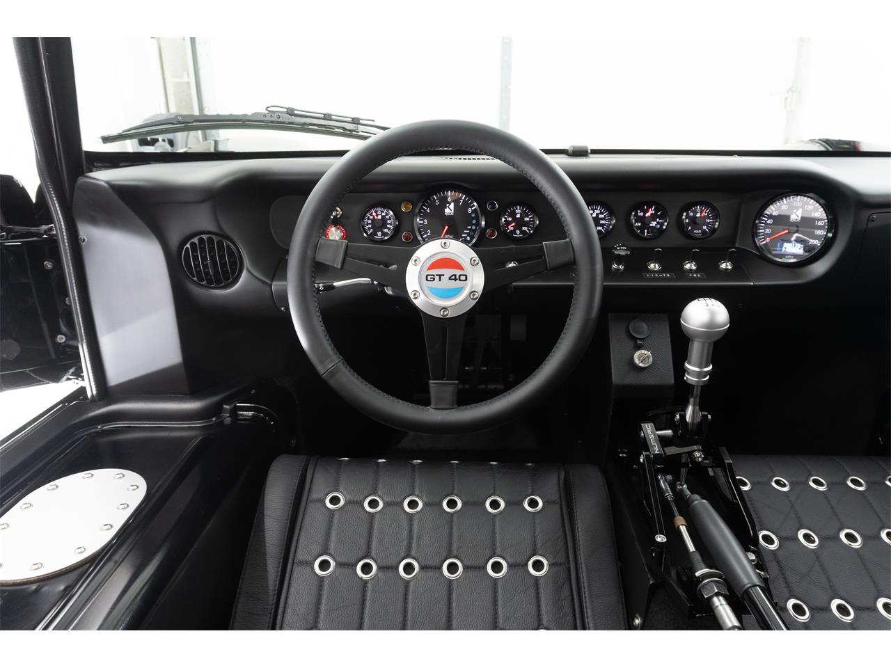 Superformance-Gt40-1966-Black-Black-29