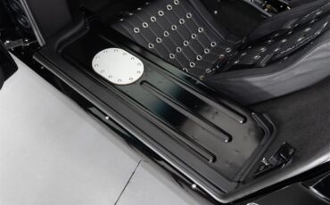 Superformance-Gt40-1966-Black-Black-35